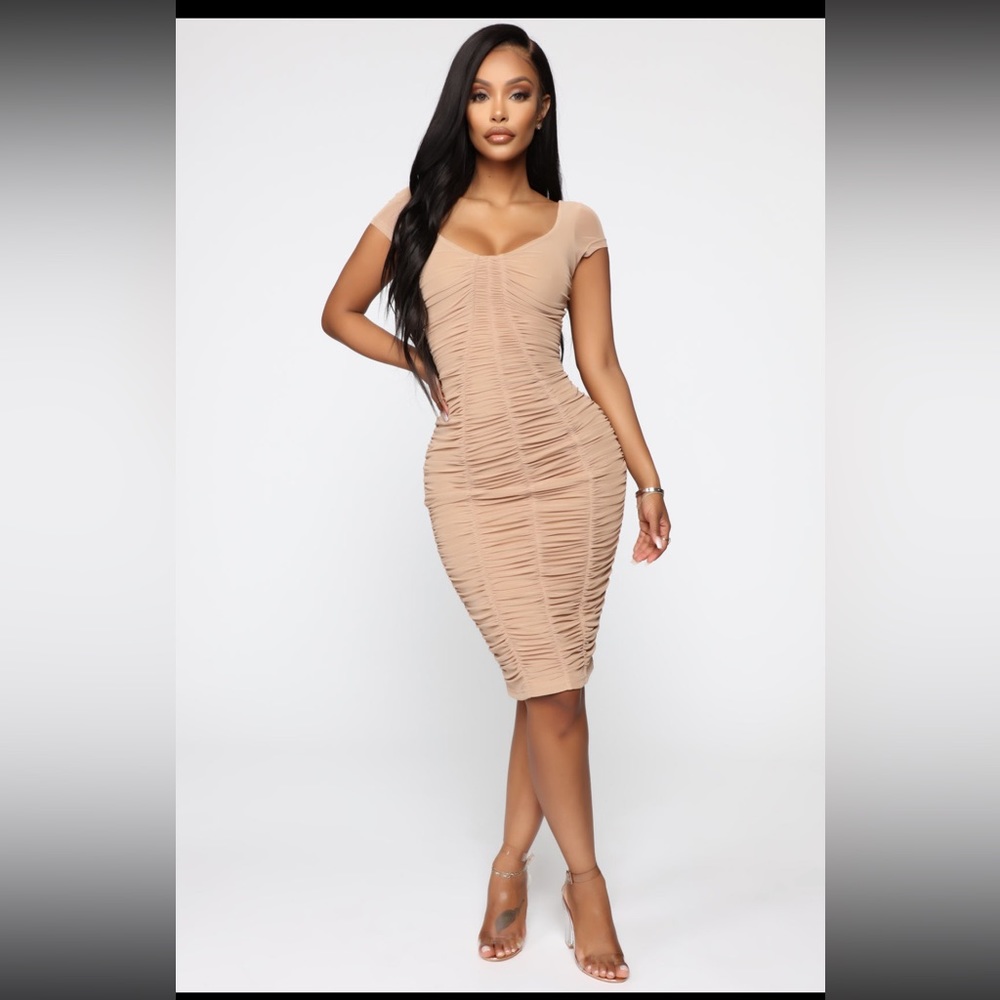 Nude Simply Ageless Ruched Knee Lenghth Dress